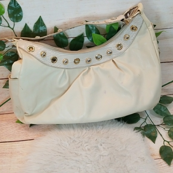 one strap hobo bag